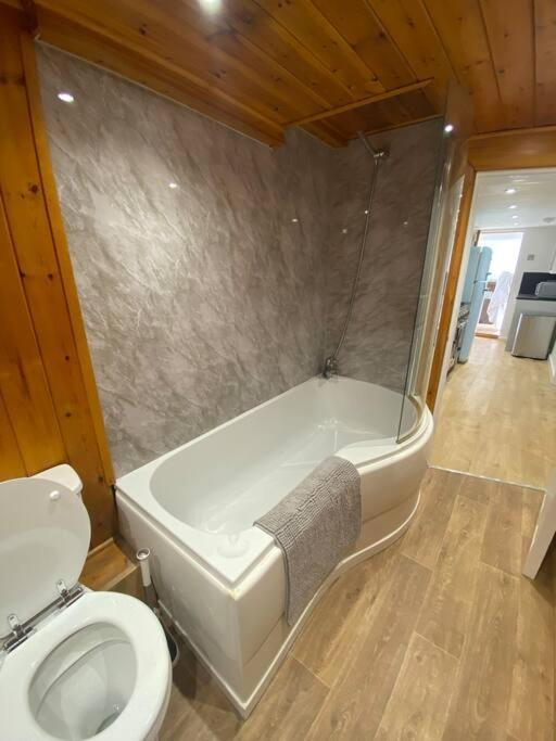 Ferienwohnung Relaxing Costal Retreat Sleeps Four People Hastings Exterior foto